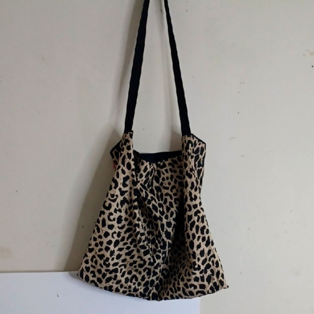 Leopard Printa Double-Sided Bag - image 1
